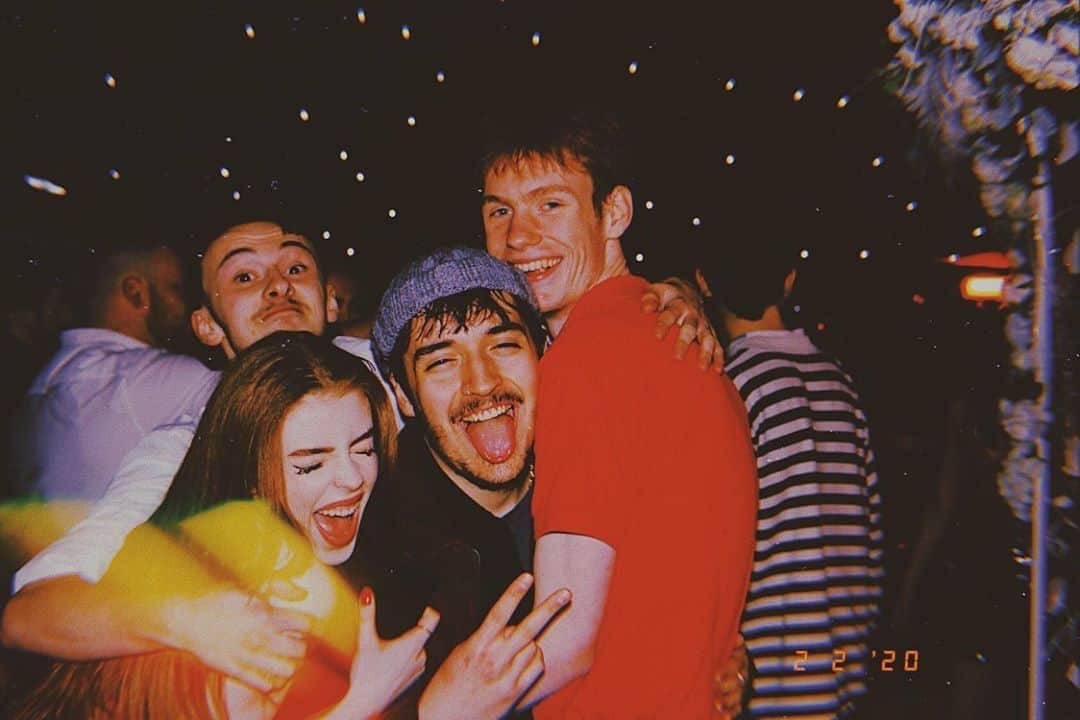 Amelia Gethingのインスタグラム：「21 baby✌🏼」