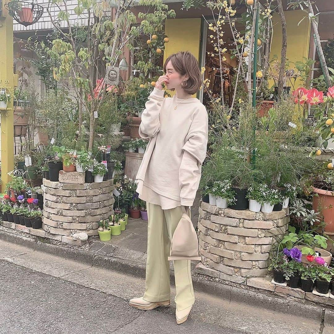 田畑佑莉さんのインスタグラム写真 - (田畑佑莉Instagram)「散歩してたらレモンがたくさんなってた🍋🌿 ㅤㅤㅤ  ㅤㅤㅤ ㅤㅤㅤ #coat #yellow #beige  #hairarrange #bob #salonmodel  #ヘア #ヘアカラー #オレンジリップ  #今日の服  #ボブ #サロンモデル #メイク #150cmコーデ  #ラテコーデ #春コーデ  #消えそうな色コーデ #大人カジュアル ㅤㅤㅤㅤㅤ」2月2日 22時26分 - lily02tbt