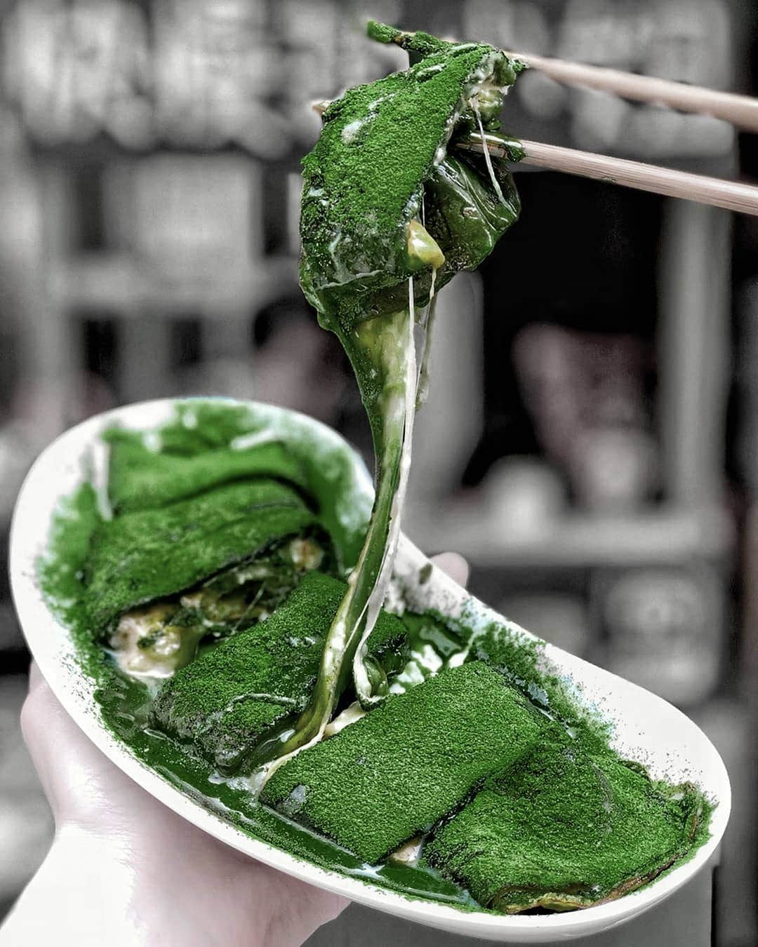 Matchæologist®さんのインスタグラム写真 - (Matchæologist®Instagram)「Calling all #MatchaLovers — brace yourselves for these 😱 #Matcha #Pancakes 🍵🌿 beautifully captured by @tong_intw!! . Share with us the most awesomelicious #MatchaCreations 🍰🌿 by tagging @Matchaeologist and join us in discovering the best artisanal matcha green tea on earth today! . 👉Click the link in our bio @Matchaeologist . Matchæologist® #Matchaeologist Matchaeologist.com」2月2日 22時56分 - matchaeologist