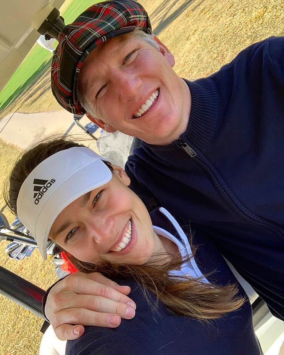 アナ・イバノビッチさんのインスタグラム写真 - (アナ・イバノビッチInstagram)「@bastianschweinsteiger just challenged me at the golf course ⛳ We need a jury, so take part in our stories 😉」2月2日 23時31分 - anaivanovic