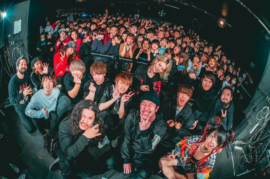 ともやんさんのインスタグラム写真 - (ともやんInstagram)「mildrage 2nd mini album 『ROM』release tour final  呼んでくれてありがとう🔥！ かれこれ5、6年の付き合いだな〜！ #mildrage」2月3日 0時14分 - tomo_960703