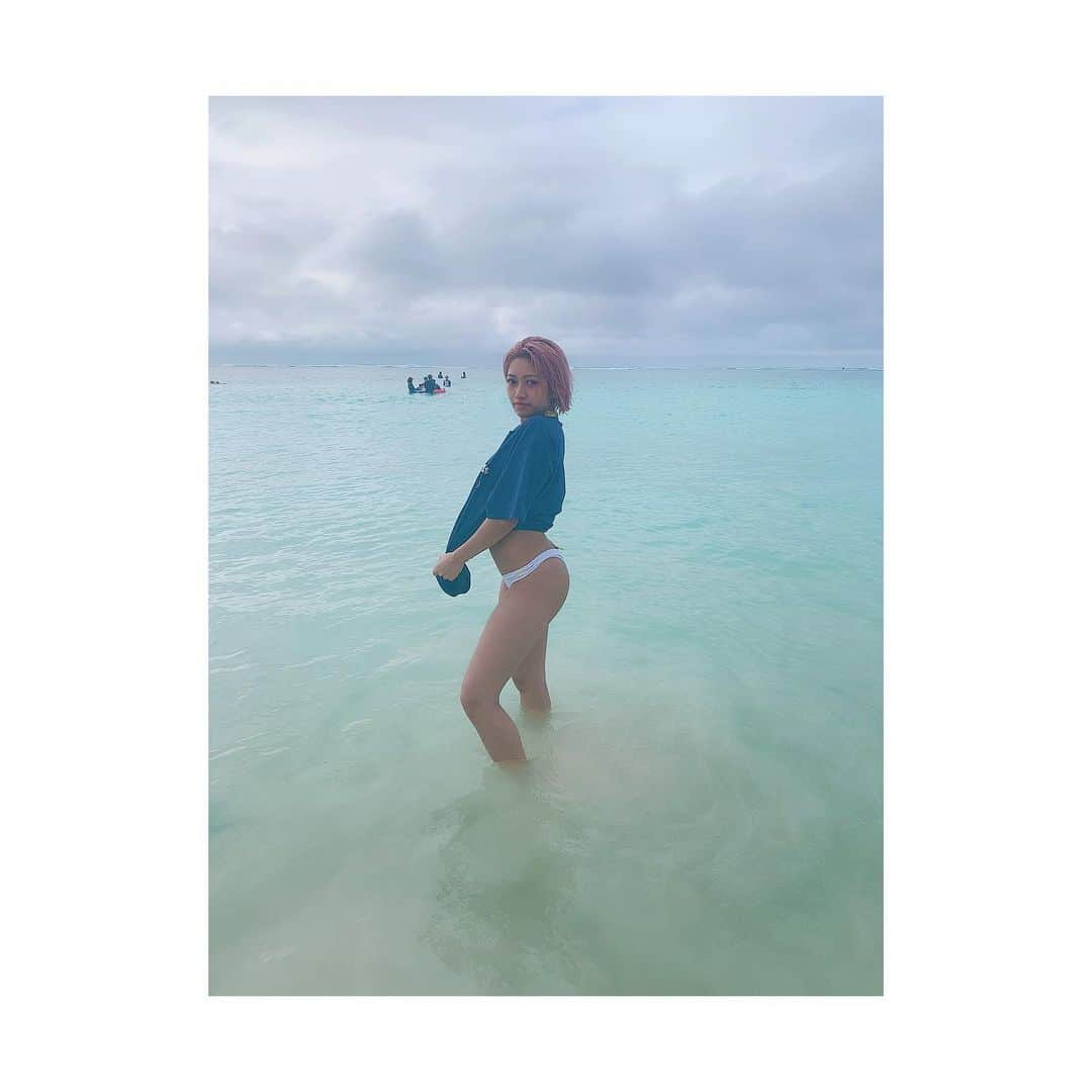 木村花のインスタグラム：「くもり。♡ #guam #beach」