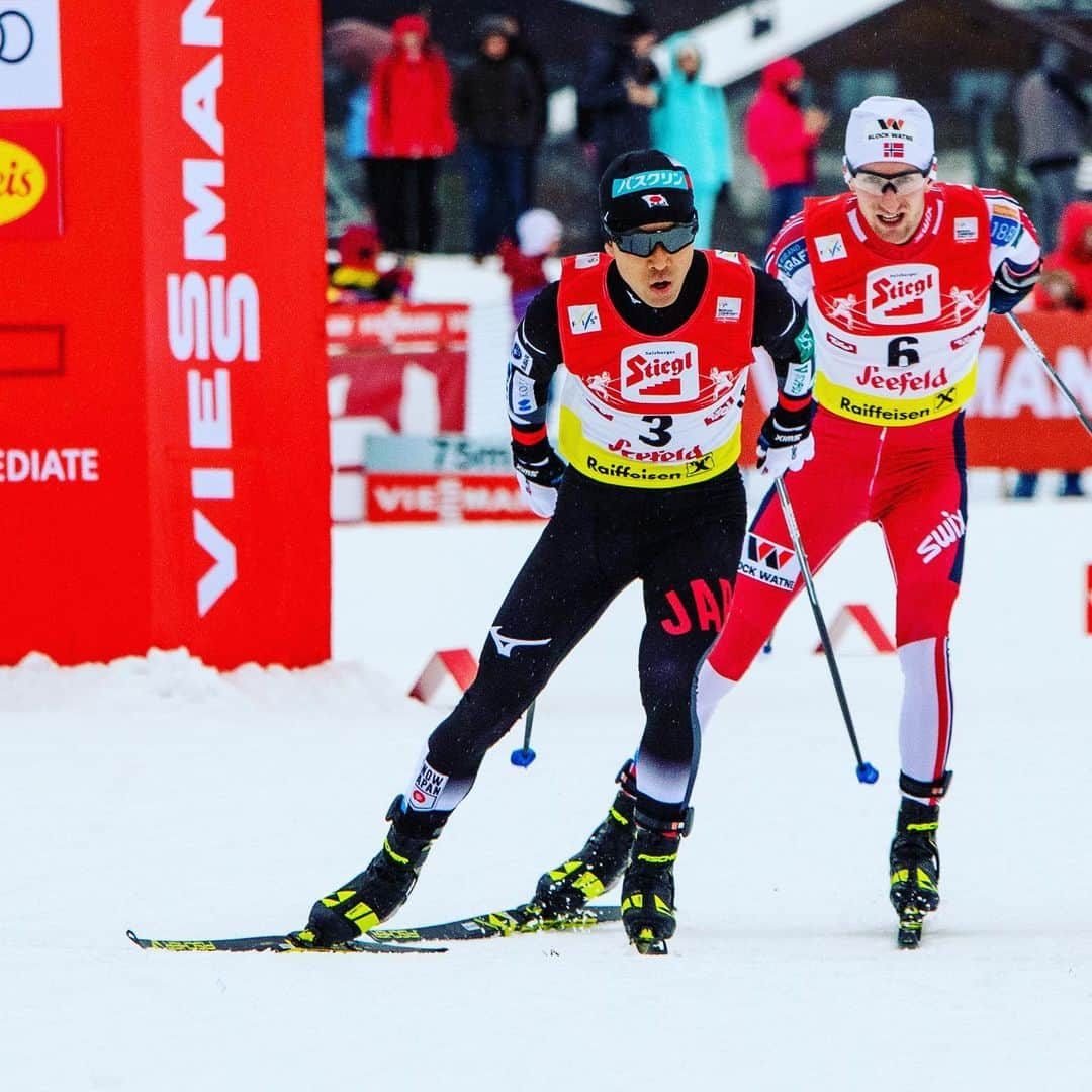 渡部暁斗さんのインスタグラム写真 - (渡部暁斗Instagram)「Finally 8th place in @seefeld_nordic. Not strong enough to fight for the podium. But I did my best what I can at the moment. Thanks to all your support in this hard weekend🤙 #fisnoco #nordiccombinedtriple #livetoski #fischerski #swix #oakley #goldwin #poc #kinetixx #バスクリン #アミノバイタル 📷 @nordicfocus」2月3日 1時31分 - wtbakt