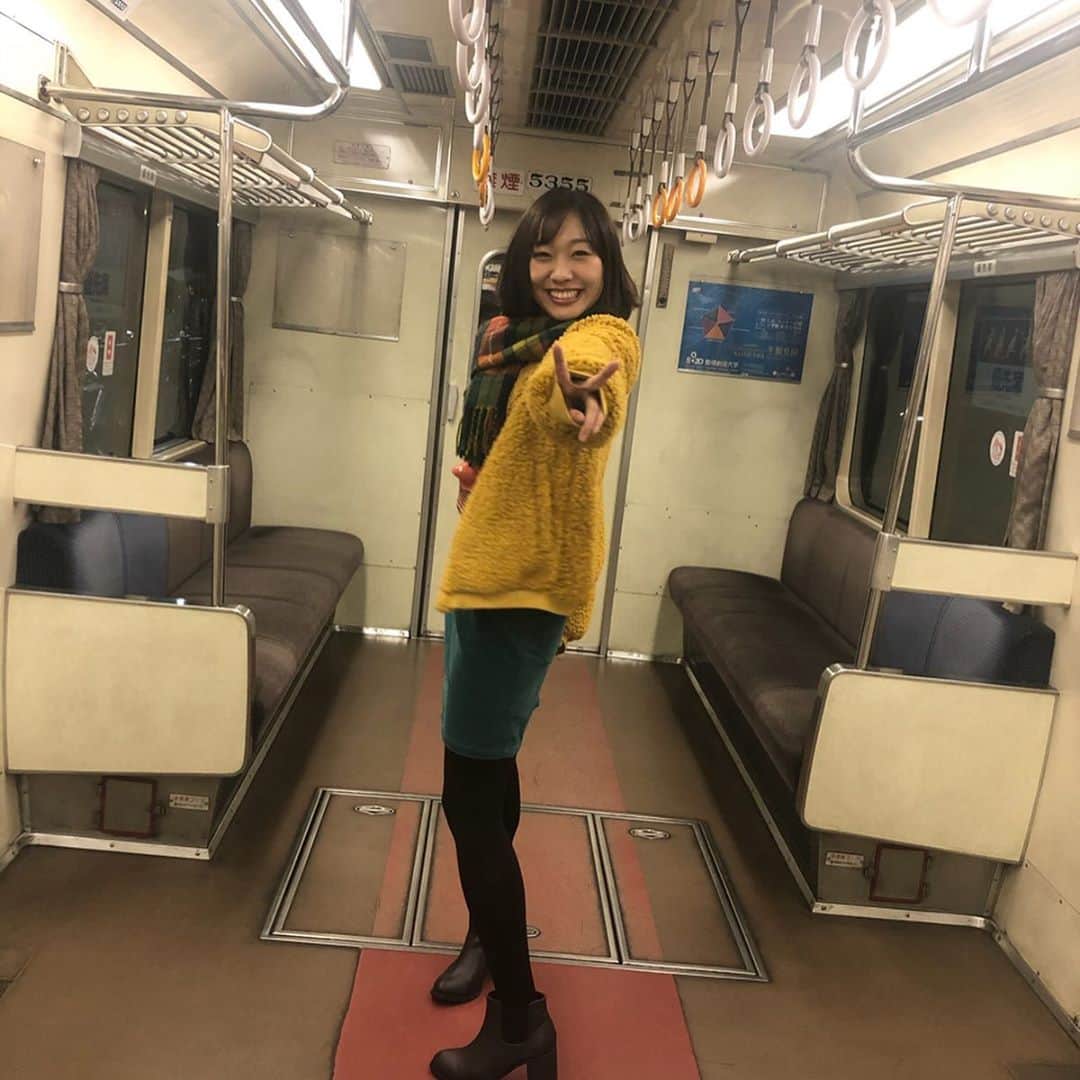 須田亜香里さんのインスタグラム写真 - (須田亜香里Instagram)「もしも SKE48に入っていなかったら…の 須田亜香里役での #名古屋行き最終列車 キャバ嬢姿、バレリーナ姿、バックパッカー姿、失恋姿… やってみたかったこと、してそうなこと、詰め込んでいただきました。 . 観られなかった地域の皆さんも 2月3日に #ひかりtv 2月4日〜 #dtvチャンネル 2月19日〜 #テレビ神奈川 2月23日〜 #ひかりtvチャンネル4k チャンスがあります！ぜひ❤️ . #名古屋行き最終列車 #名鉄電車 #ありがとう #月が綺麗ですね  #ske48 #須田亜香里 @nagoyayuki2019 #オフショット #キャバ嬢 #バレリーナ  #バックパッカー #失恋」2月3日 3時06分 - akarisuda