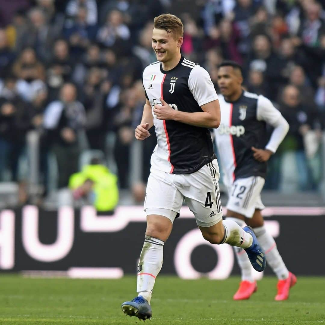 ユヴェントスFCさんのインスタグラム写真 - (ユヴェントスFCInstagram)「When you score your first goal at home 😁🏟 #JuveFiorentina #FinoAllaFine #ForzaJuve」2月3日 3時00分 - juventus