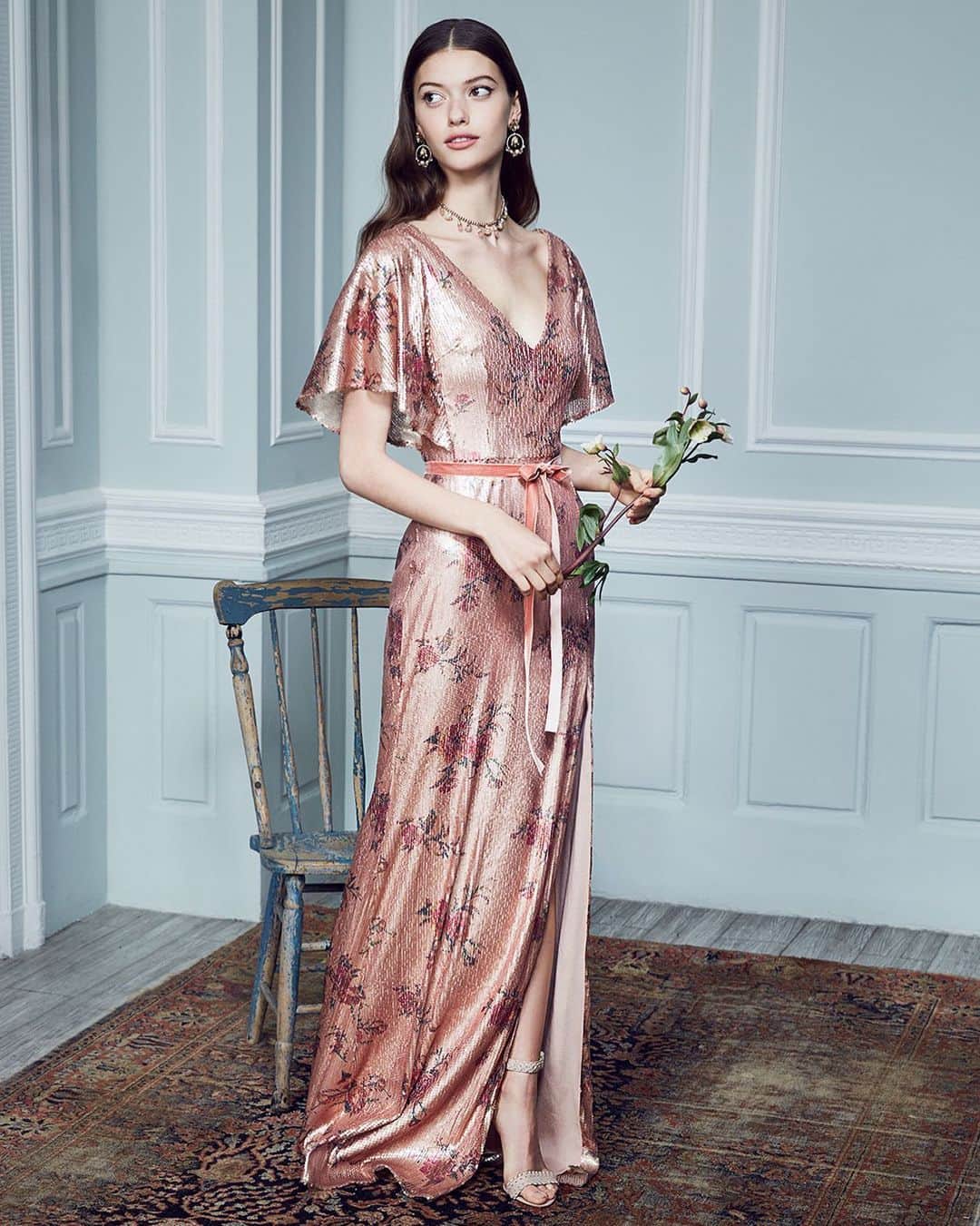 Marchesaさんのインスタグラム写真 - (MarchesaInstagram)「The Marchesa Notte Bridesmaids collection available now at Marchesa.com. Tap to shop. #marchesa #marchesanotte #marchesabridesmaids」2月3日 3時45分 - marchesafashion
