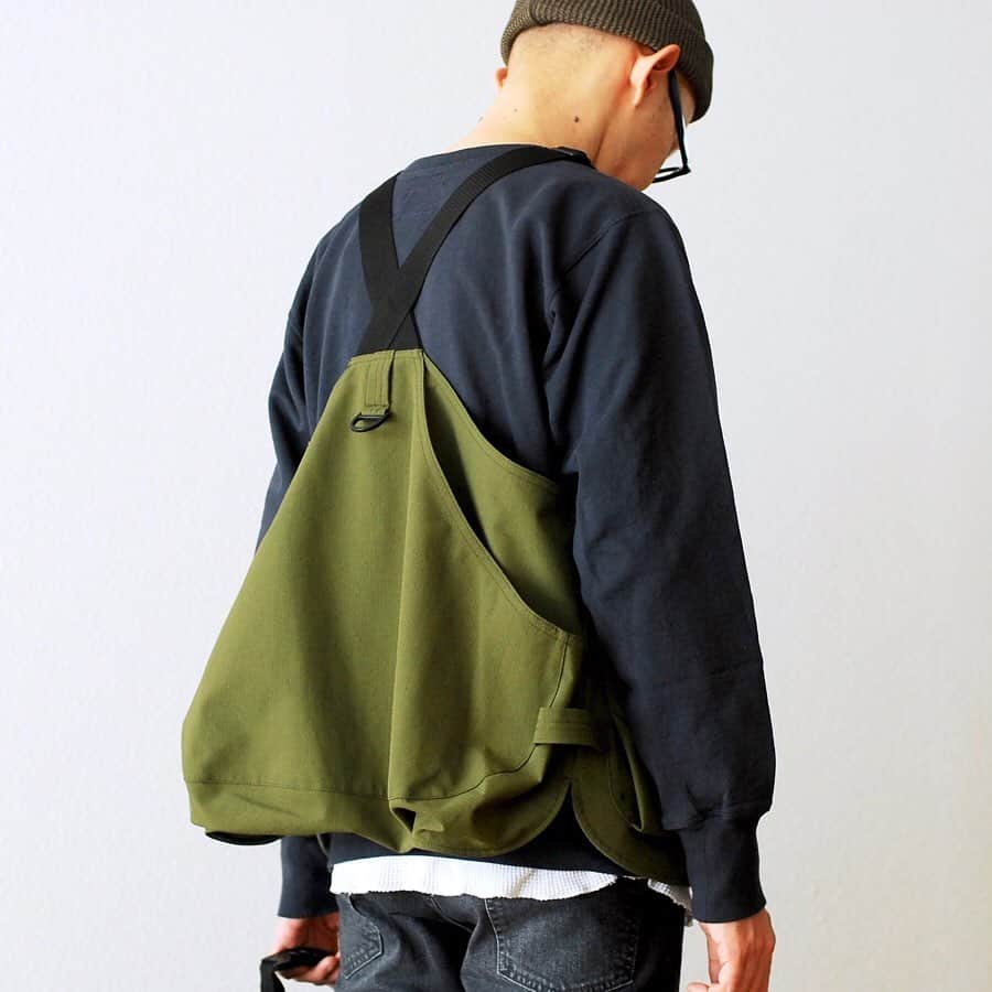 のインスタグラム：「_ snow peak apparel -スノーピーク アパレル- "TAKIBI Vest" ￥39,600- _ 〈online store / @digital_mountain〉 https://www.digital-mountain.net/shopdetail/00000009162/ _ 【オンラインストア#DigitalMountain へのご注文】 *24時間受付 *15時までのご注文で即日発送 *1万円以上ご購入で送料無料 tel：084-973-8204 _ We can send your order overseas. Accepted payment method is by PayPal or credit card only. (AMEX is not accepted)  Ordering procedure details can be found here. >>http://www.digital-mountain.net/html/page56.html _ #snowpeakapparel #snowpeak #スノーピークアパレル #スノーピーク _ 本店：#WonderMountain  blog>> http://wm.digital-mountain.info _ 〒720-0044  広島県福山市笠岡町4-18  JR 「#福山駅」より徒歩10分 (12:00 - 19:00 水曜、木曜定休) #ワンダーマウンテン #japan #hiroshima #福山 #福山市 #尾道 #倉敷 #鞆の浦 近く _ 系列店：@hacbywondermountain _」