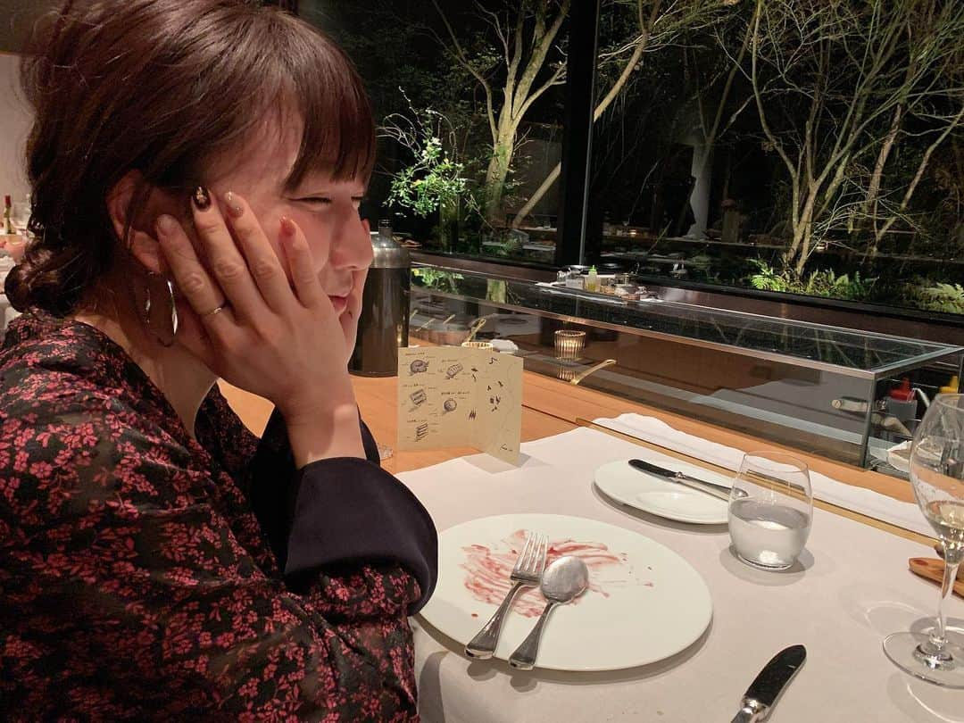 桃さんのインスタグラム写真 - (桃Instagram)「美味しすぎて大変だったお宿🤤🧡驚きの連続でした。 3枚目の鰆が特に美味しかった！（まさにグランメゾン東京の世界） 彼の29歳お祝い温泉旅行でした♨️おめでとうー！！ #全てのメニューはブログで#朝ごはんも凄かった#arcanaizu @relux_jp #フレンチ#温泉#あひる100匹#6歳年下彼氏」2月3日 13時36分 - momo.official