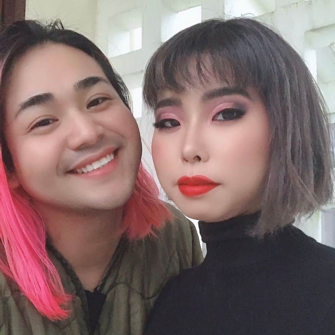 町田宏器さんのインスタグラム写真 - (町田宏器Instagram)「いまさらの正月記録w 2020あけましておめでとうございます 1/3に27さいにもなりました 髪もピンクになりました  これからもよろしくお願いいたします」2月3日 14時13分 - hirokinawa