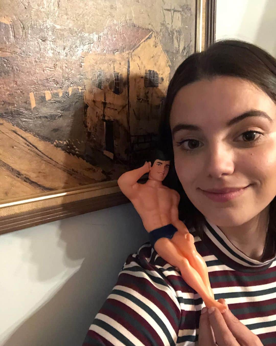 Francesca Realeさんのインスタグラム写真 - (Francesca RealeInstagram)「Not trying to brag but I’ve been known to be quite the social butterfly 🦋」2月3日 5時48分 - francescareale