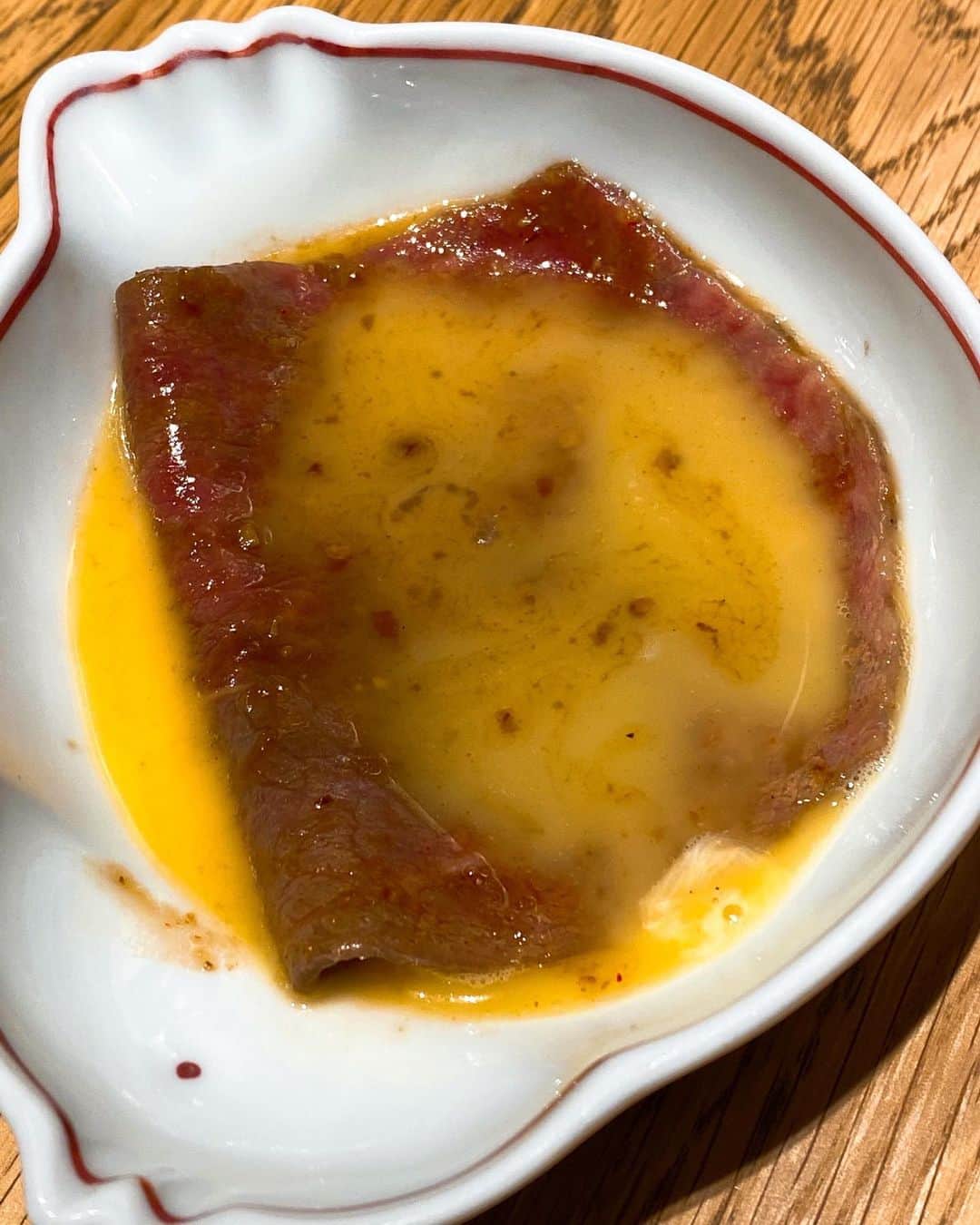 秋山具義さんのインスタグラム写真 - (秋山具義Instagram)「フォーリンデブはっしーオススメの博多の『焼肉すどう 春吉』に行ってきました。﻿ トーストサンド、ごまだれ、出汁のタレ、ヒレ丼、スキヤキ、ハンバーグなどなど、凄いラインナップで、めちゃくちゃ美味しかった！！！﻿ カレーもプリンも最高！﻿ オーナーの須藤悦男さんもナイスガイ！﻿ 福岡ご飯の選択肢が増えました！﻿ ﻿ #焼肉すどう #焼肉すどう春吉 #福岡焼肉 #博多焼肉 #具義焼肉2020 #具義福岡2020」2月3日 7時42分 - gugitter