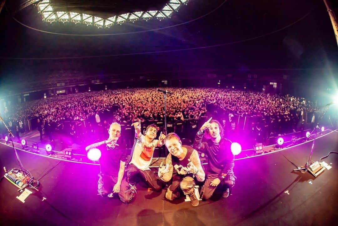 アンドリュー・ヴェラスケスのインスタグラム：「BLAREFEST was a dream! Thank you so much Nagoya and shoutout to @coldrain_official for having us out 😜. 📸: @takashi_konuma」