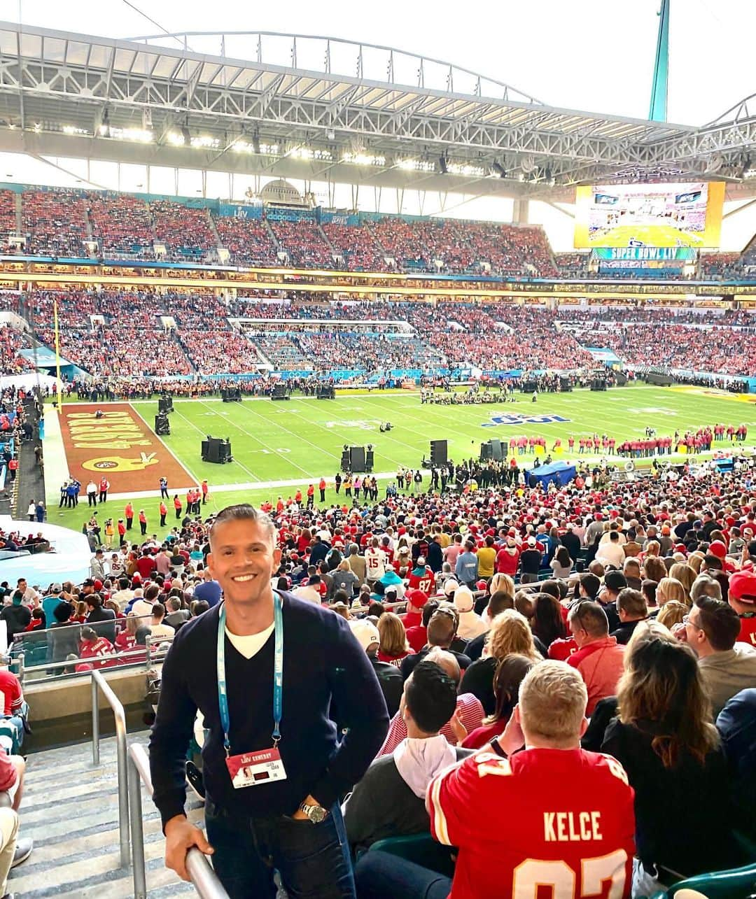 Rodner Figueroaさんのインスタグラム写真 - (Rodner FigueroaInstagram)「Game Ready!!! 🏈 #superbowl #superbowl2020 #liv #rodnerfigueroa #hardrockstadium #miami」2月3日 8時37分 - rodnerfigueroa