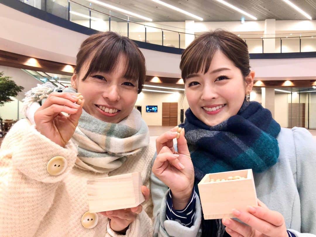 中村秀香のインスタグラム：「今朝は #すまたん お天気担当でした。ありがとうございました！！ .  今日は #節分の日 .  皆さん、#恵方巻き や #豆まき は、されますか？👹 .  #丸田絵理子 さん #中村秀香」