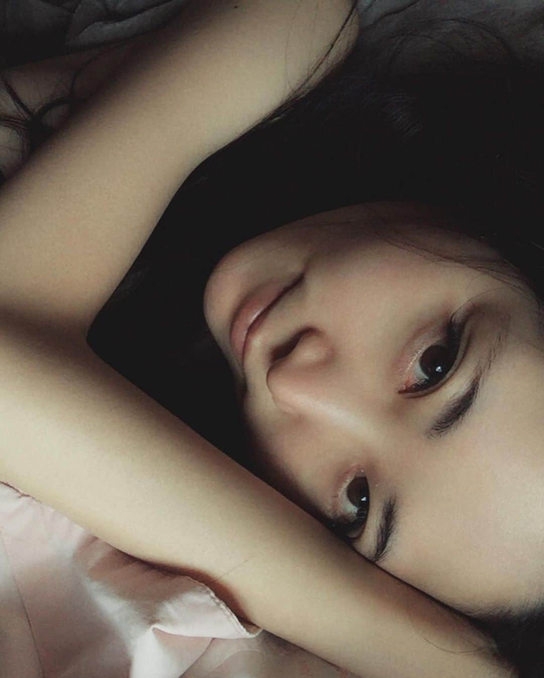 七菜乃さんのインスタグラム写真 - (七菜乃Instagram)「自撮りよくしてた頃の🤳 #自撮り #selfie」2月3日 8時59分 - nananano.nano