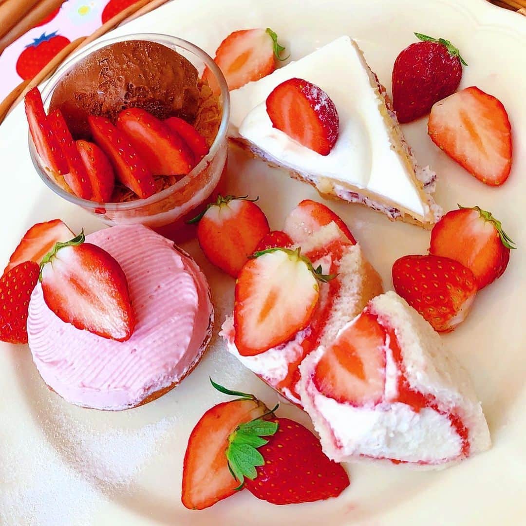 里井真由美のグルメインスタ