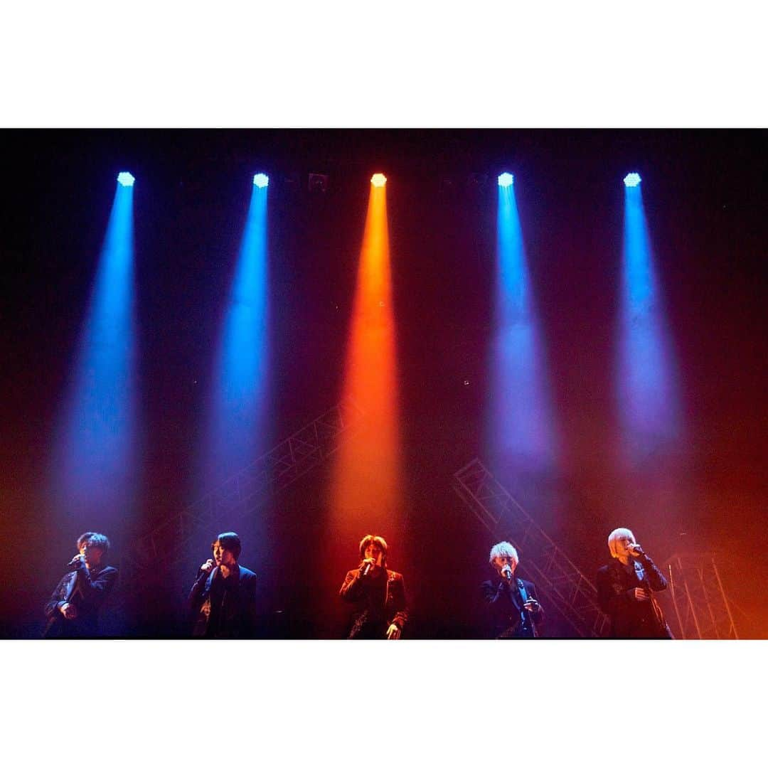 FlowBackさんのインスタグラム写真 - (FlowBackInstagram)「LIVE TOUR 2019-2020﻿ Connect -FINAL-﻿ ﻿ This is our Connect Tour.﻿ We hope that will continue.﻿ ﻿ 3/11にはNew Single「Fireworks」﻿ をリリースします🔥﻿ ﻿ Photo by @dozono_hiroyuki ﻿  #FlowBack #ふろばぐらむ #TOURConnect ﻿ #BORUTO #BORUTO #NARUTO #オフショット #boyband」2月3日 10時58分 - flowback_insta