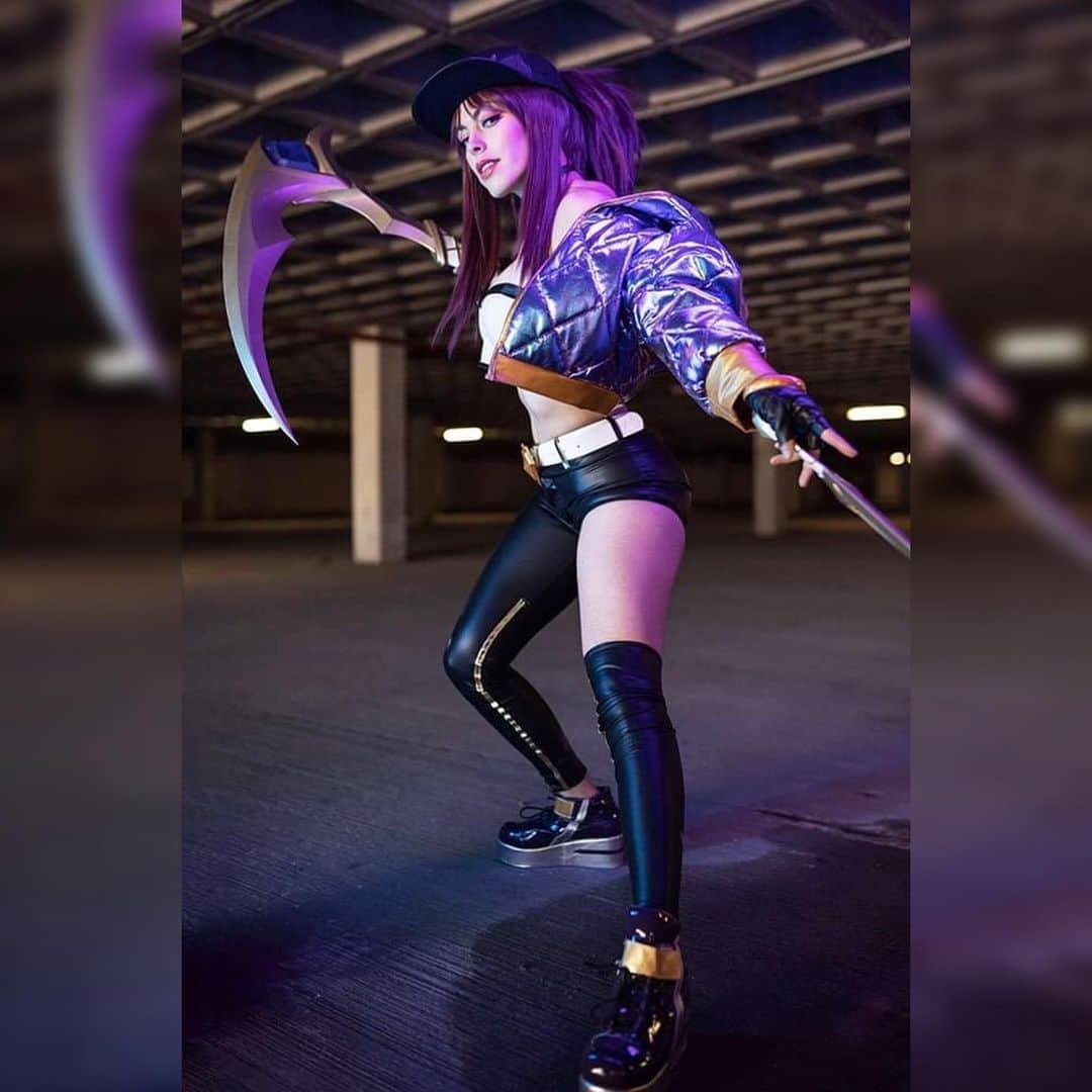 Nadya Antonさんのインスタグラム写真 - (Nadya AntonInstagram)「New photoshoot on P4tr30n!  Akali KDA 🤟🏻 Props by @habiteer_workshop 📸 by @one_shotmx  #akali #KDA #leagueoflegends #cosplay」2月3日 11時47分 - nadyasonika