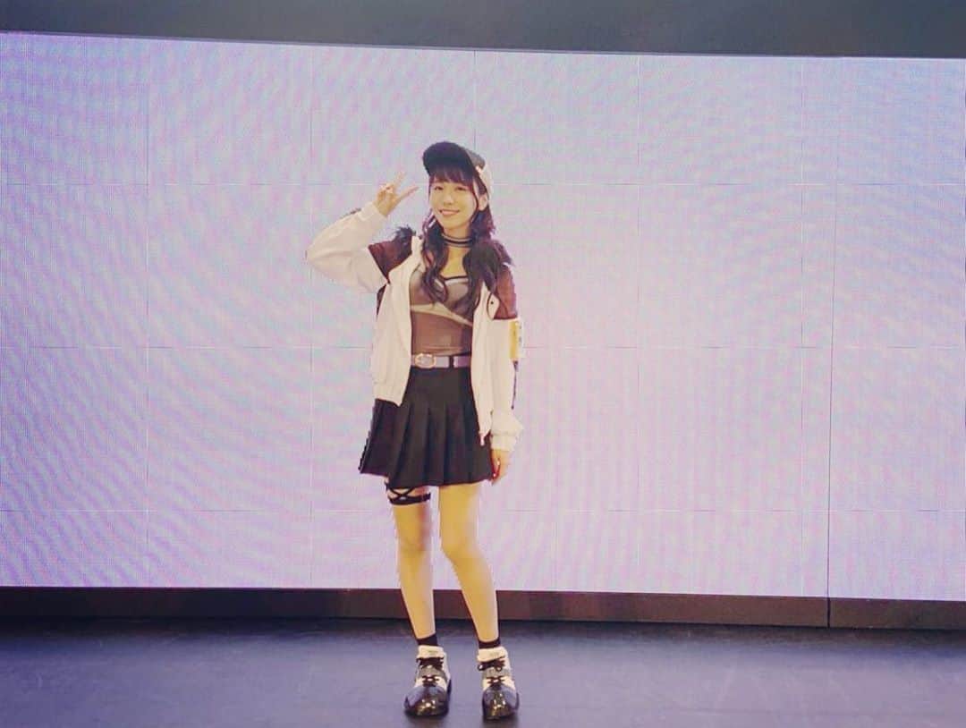 愛美さんのインスタグラム写真 - (愛美Instagram)「#D4DJ D4 EES. ありがとうございました✨ . . #ピキピキ の衣装かわいかった〜✨ . .」2月3日 11時48分 - aimin_official