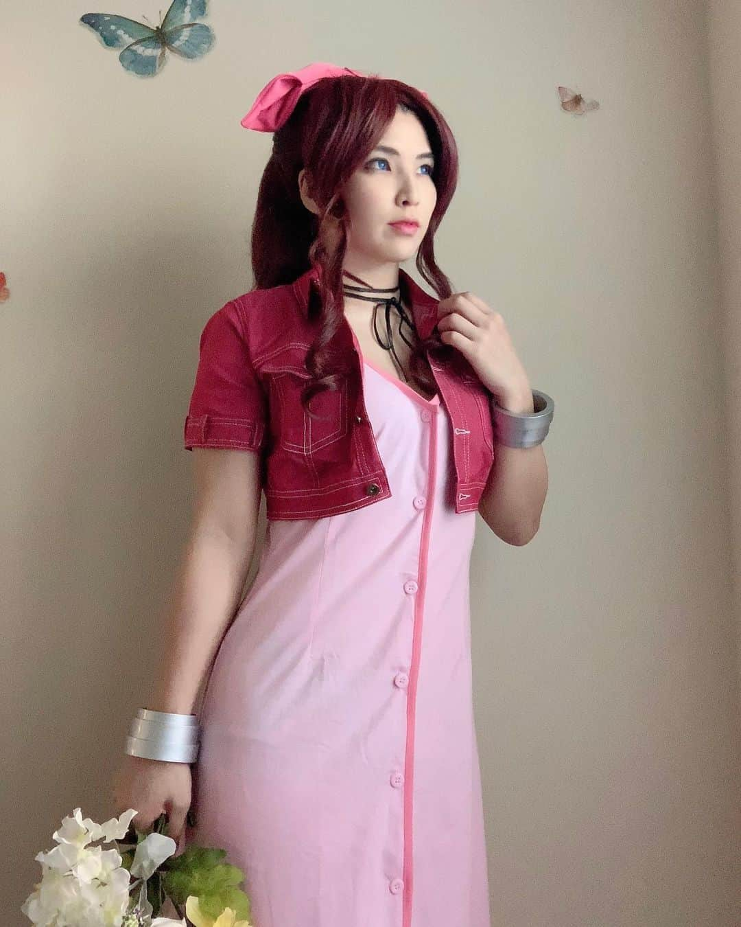 志田光さんのインスタグラム写真 - (志田光Instagram)「#cosplay #FinalFantasyVII #FF7 #Aerith #musclarAerith #コスプレ #エアリス #腕が太すぎる #リメイクはよ #prowrestler #hikarushida」2月3日 12時39分 - shidahikaru