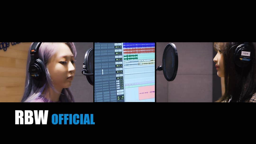 Mamamooさんのインスタグラム写真 - (MamamooInstagram)「. [#문별]  2nd Solo Album [Dark Side of the Moon] '낯선 날 (Feat. 펀치)' Recording Making Preview 📽 https://youtu.be/d9cgF42e7II . - ✔ 2020.02.04 Tue 6PM(KST)  #MOONBYUL #펀치 #닼사오문 #낯선날」2月4日 0時00分 - mamamoo_official