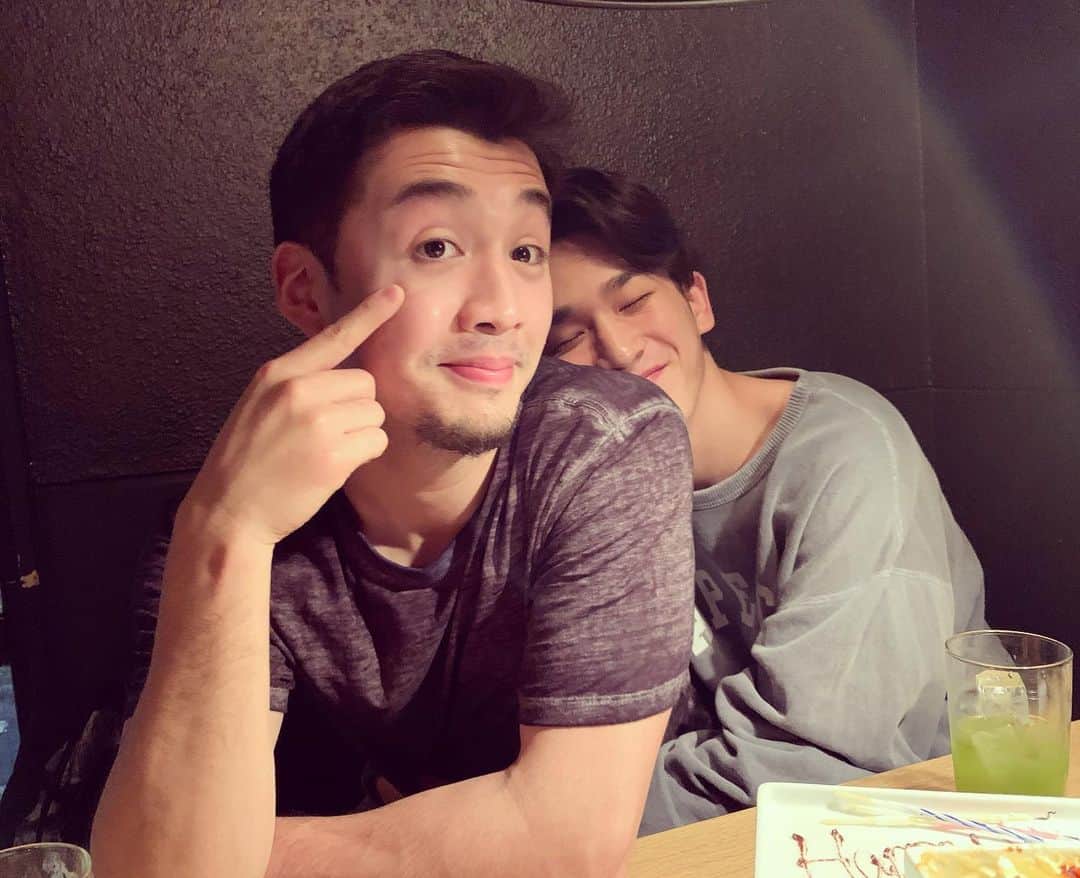 のインスタグラム：「大好きな2人❤️❤️」