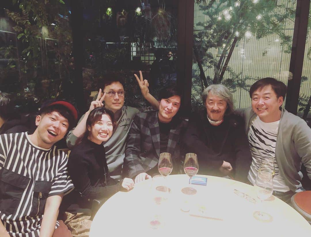 宗本康兵さんのインスタグラム写真 - (宗本康兵Instagram)「鍵盤奏者飲み会！ #井上鑑  #本間昭光 #蔦谷好位置 #清塚信也  #ちゃんまり  #宗本康兵」2月3日 23時29分 - munemotokouhei