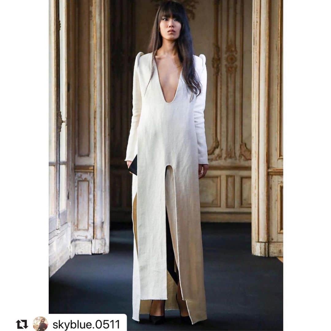 SATORU JAPAN Inc.さんのインスタグラム写真 - (SATORU JAPAN Inc.Instagram)「. 黒木ユウが1月のオートクチュールコレクションにて、 パリコレデビューを果たしました！ ◆Aelis Couture  Model:#黒木ユウ @skyblue.0511 . #Repost @skyblue.0511 with @make_repost ・・・ Paris Fashion Week  Thank you for Aelis Couture  #pfw #parisfashionweek #ss20 #aeliscouture #hautecouture #show #runway #fashion #model #paris #パリコレ #パリコレクション #オートクチュール　#ファッションウィーク #モデル  公式オートクチュール！ 素敵なデザイナーさんたちと スタッフさんに恵まれて 本当に楽しい時間でした！！」2月3日 15時40分 - satorujapan_official