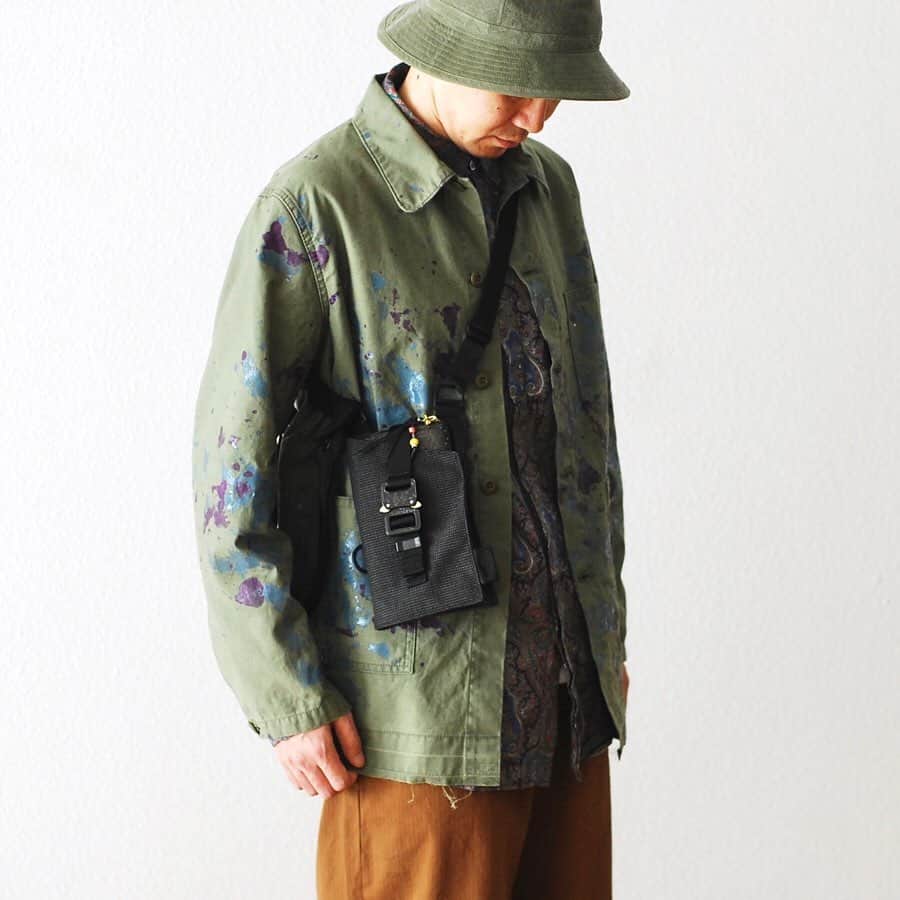 のインスタグラム：「_ Needles / ニードルズ "D.N. COVERALL - BACK SATEEN / PAINT" ￥35,200- _ 〈online store / @digital_mountain〉 jacket→ https://www.digital-mountain.net/shopdetail/000000010752/ _ 【オンラインストア#DigitalMountain へのご注文】 *24時間受付 *15時までのご注文で即日発送 *1万円以上ご購入で送料無料 tel：084-973-8204 _ We can send your order overseas. Accepted payment method is by PayPal or credit card only. (AMEX is not accepted)  Ordering procedure details can be found here. >>http://www.digital-mountain.net/html/page56.html _ #NEPENTHES #Needles #ネペンテス #ニードルズ _ 本店：#WonderMountain  blog>> http://wm.digital-mountain.info/ _ 〒720-0044  広島県福山市笠岡町4-18  JR 「#福山駅」より徒歩10分 (12:00 - 19:00 水曜、木曜定休) #ワンダーマウンテン #japan #hiroshima #福山 #福山市 #尾道 #倉敷 #鞆の浦 近く _ 系列店：@hacbywondermountain _」