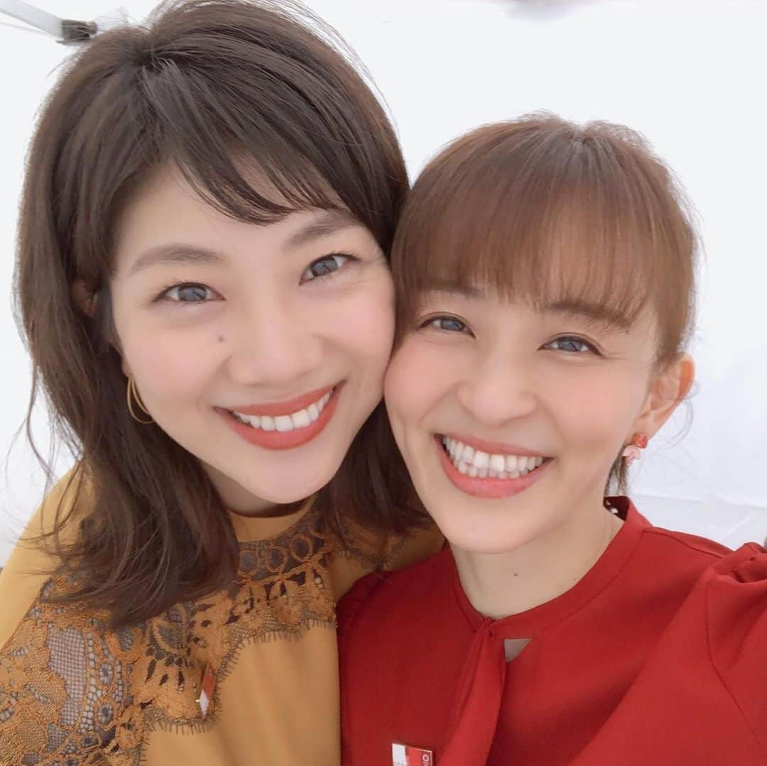 潮田玲子さんのインスタグラム写真 - (潮田玲子Instagram)「本日からいよいよ東京2020協賛ジャンボ宝くじ、ジャンボミニ発売日です！ 朝から発売記念イベントにてPRさせて頂きました☝️🤗 @riiiiiie611 ちゃん、ぺこぱのおふたりと️😍 収益金の一部は東京2020大会の運営や準備に使われるので、みんなで宝くじで東京2020大会を応援しましょう😊 そして一緒に夢見ましょう〜🤩 本日〜2月28日までの発売です！  #東京2020協賛ジャンボ宝くじ  #東京2020協賛ジャンボミニ宝くじ #発売日 #発売記念イベント #田中理恵ちゃん #ぺこぱさん」2月3日 16時03分 - reikoshiota_official