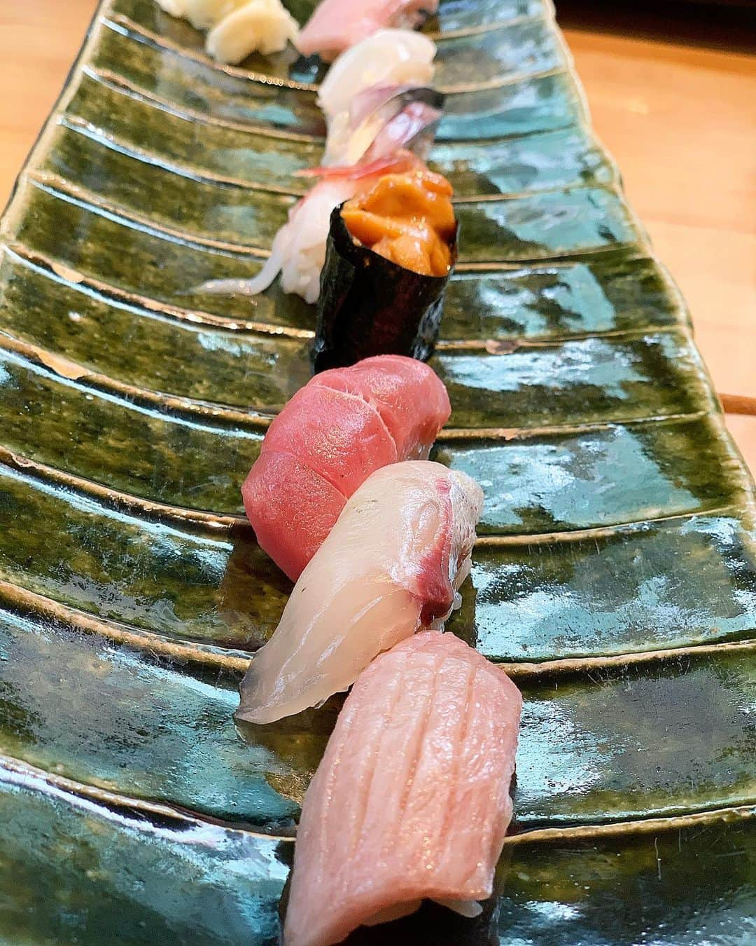 吉川ちえさんのインスタグラム写真 - (吉川ちえInstagram)「🍣🌟🍣🌟🍣 . 浜田さんと六本木にある六緑で寿司ランチ😚💗 めっちゃ美味しかった🙆‍♀️✨ 昼シャン🥂もwww お昼から贅沢な事しました😂💕笑 . #お寿司 #寿司ランチ #鮨 #六緑 #寿司六緑 #グランドハイアット」2月3日 16時25分 - yoshikawachie_16