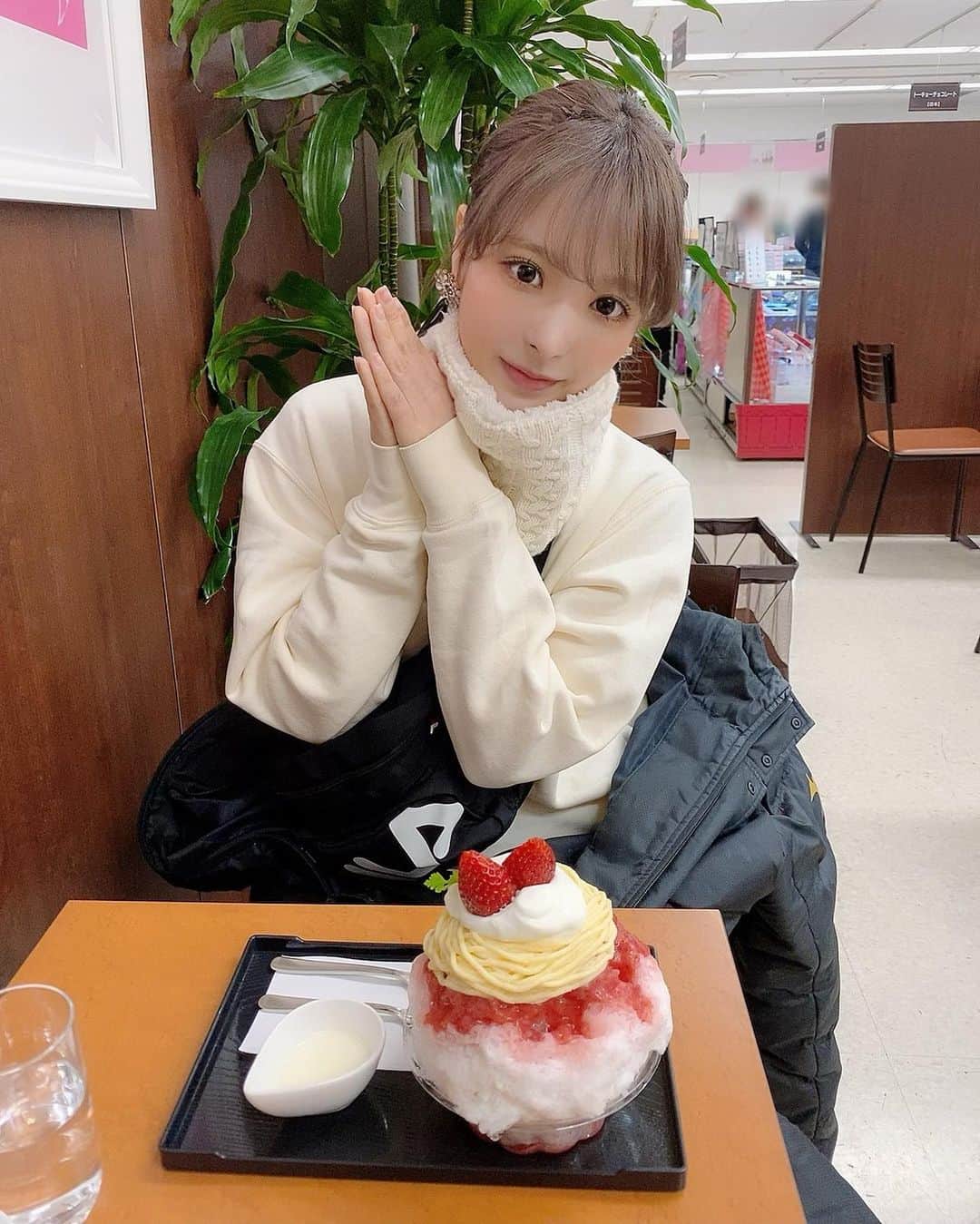 桃乃木かなのグルメインスタ