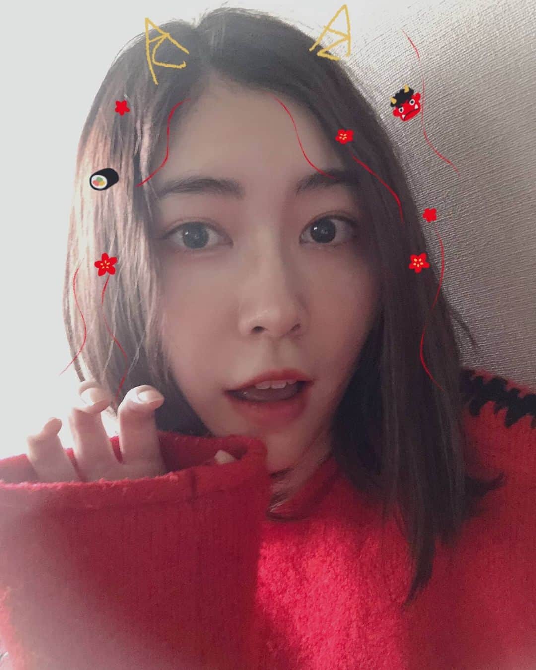 のインスタグラム：「[February 3, 2020] — Matsui Jurina Twitter update.  A！ka！o！ni！(red demon) #鬼は外 (demons out) #珠理奈内 (Jurina in) #節分の日 (Setsubun no Hi)  eng trans by; arjurina.」