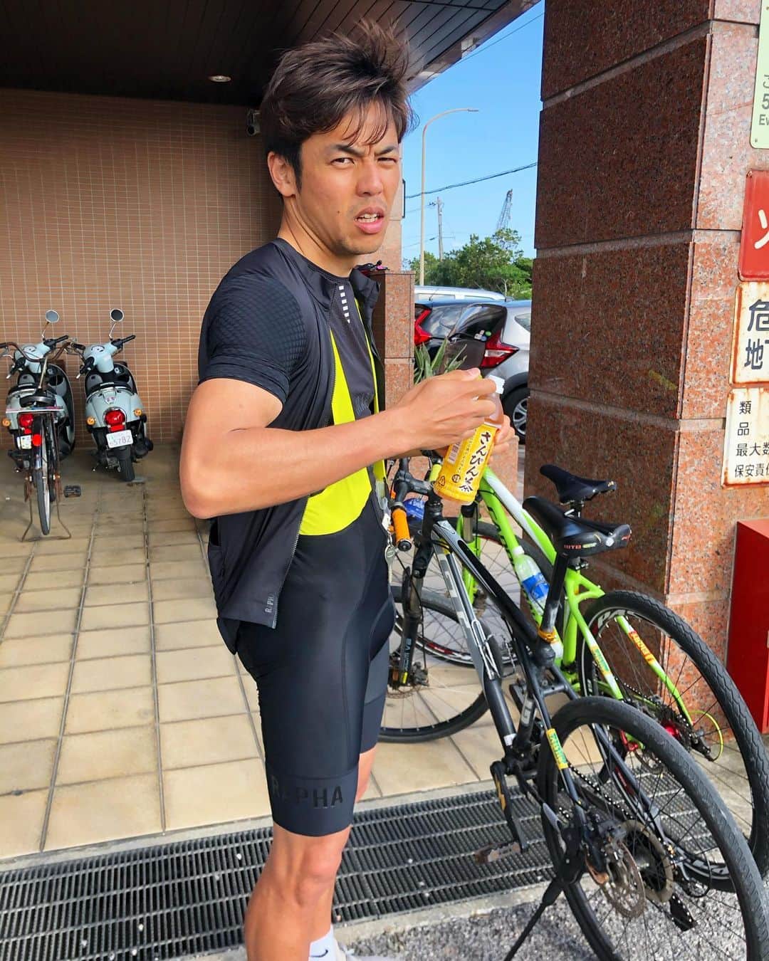 井口卓人さんのインスタグラム写真 - (井口卓人Instagram)「トレーニング合宿5日目終了👍明日の午後には帰るので、1日トレーニングできるのは、今日が最後‼️やり切りました💪午後は、自転車トレーニング🚲約60km走りました。足がパンパンです😩」2月3日 16時58分 - takutoiguchi