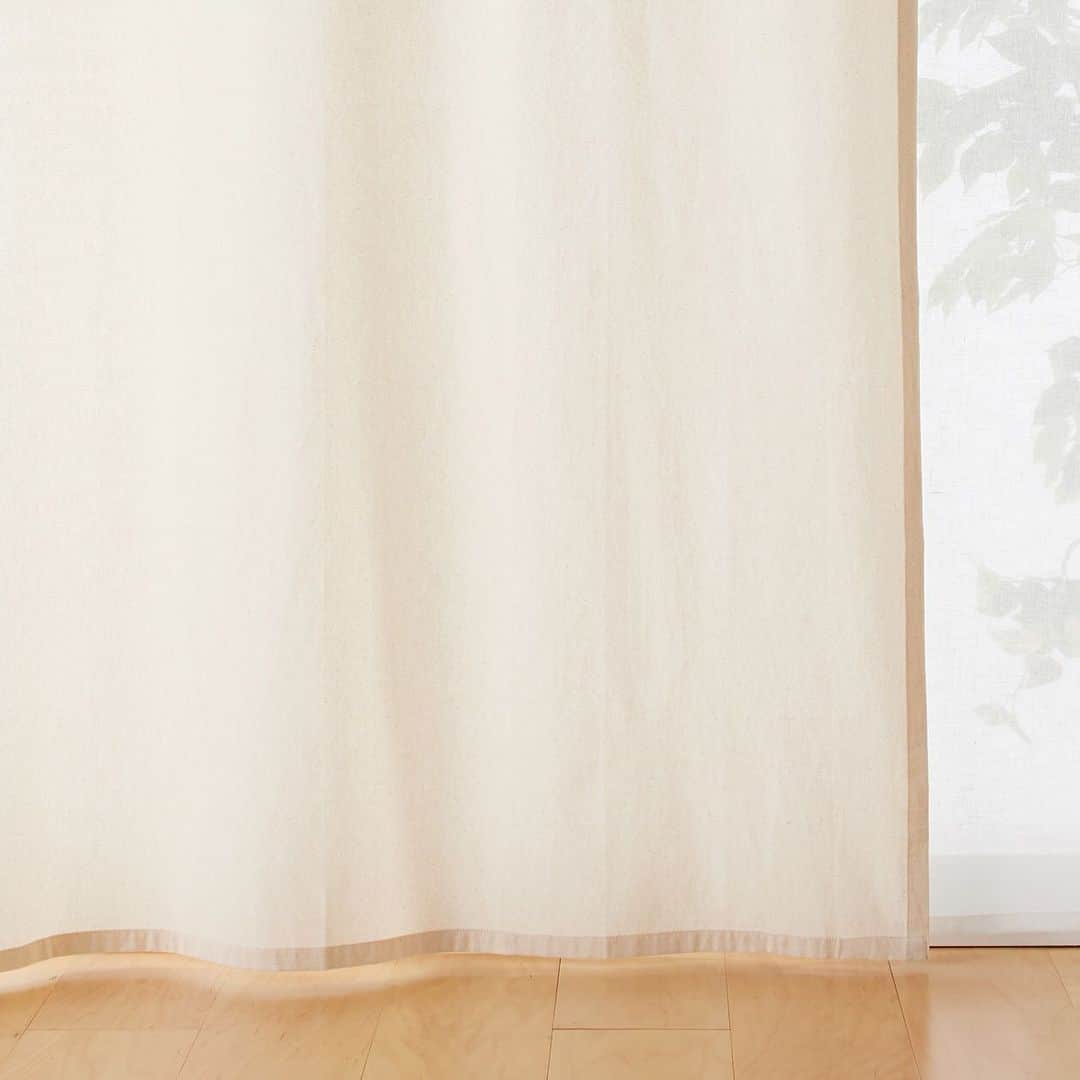 無印良品さんのインスタグラム写真 - (無印良品Instagram)「【新商品】綿平織ノンプリーツカーテン・2枚組/生成 綿そのままの素朴な風合いを生かしたノンプリーツカーテンでお部屋にすっきりなじみます。新生活におすすめの2枚組セットです。 - #無印良品 #MUJI #カーテン #ノンプリーツカーテン #生成 #綿 #cotton #オーガニックコットン #OrganicCotton #部屋づくり #マイホーム #インテリア #インテリアコーディネート #暮らし #くらし #新居 #引っ越し #感じ良いくらし #新生活 #ライフスタイル #リビング #ダイニング」2月3日 17時00分 - muji_global