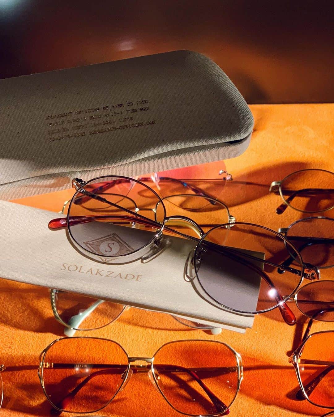 出井直助さんのインスタグラム写真 - (出井直助Instagram)「. 🇫🇷🇫🇷〜 new item 〜 🇫🇷🇫🇷 . ⚫︎ordermade sunglasses - #solakzade . 3月のイベント用に新調😎 まだしばらくは、おろしません🕶 . thx🙏✨ @solakzade_optician . #sunglasses#eyewear#ordermade#harajuku」2月3日 17時07分 - ocean_naosuke