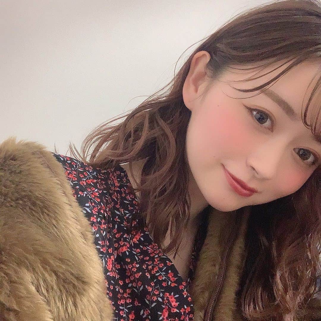 中沢結のインスタグラム：「酔っていっぱい自撮りした」