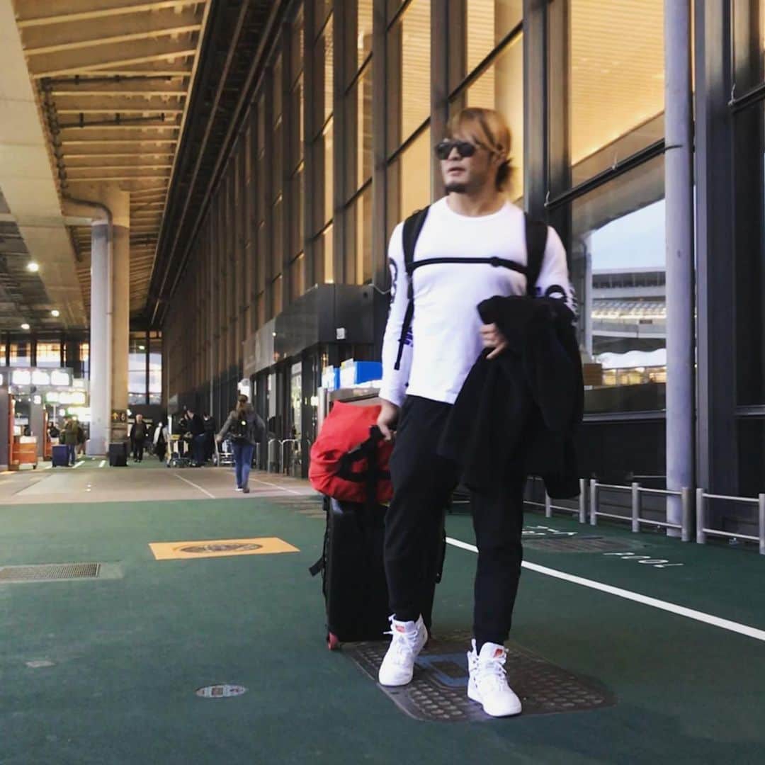 棚橋弘至さんのインスタグラム写真 - (棚橋弘至Instagram)「I arrived at #tokyonaritaairport . Thank you ! See you in #tampa again in April 🇺🇸 #ただいまー 🇯🇵」2月3日 17時16分 - hiroshi_tanahashi