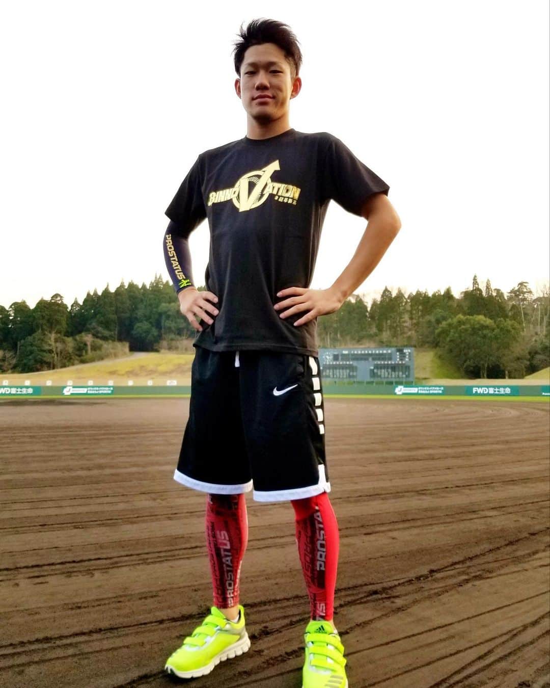 オリックス・バファローズさんのインスタグラム写真 - (オリックス・バファローズInstagram)「#西浦颯大 #Bsグッズ #BINNOVATION #超革新系 #キャッチフレーズTシャツ #Bs2020 #buffaloes #baseball #ORIX #プロ野球」2月3日 18時03分 - orix_buffaloes