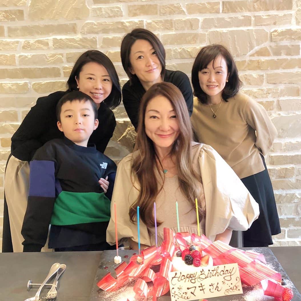 マキ・コニクソンのグルメインスタ