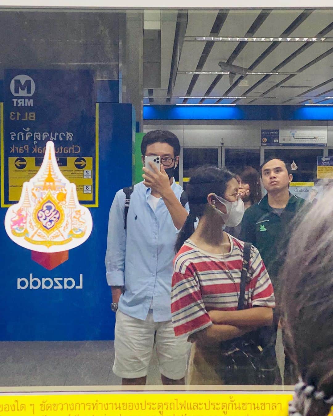 イ・キョンのインスタグラム：「진심,, 집에 가고프단 말이닷.. #이켠」