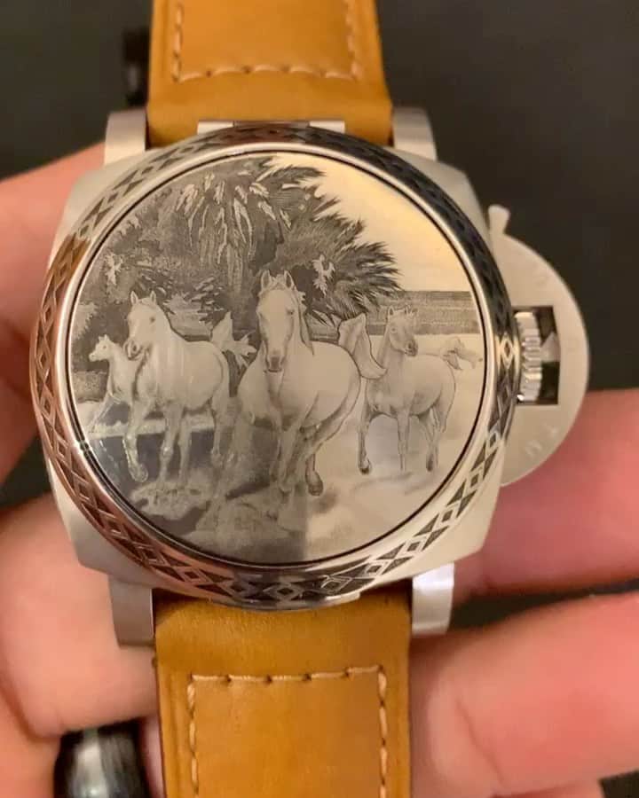 パネライのインスタグラム：「What do you think of the Sealand pieces from #Panerai. Like this #PAM849 Engraved Horse edition limited to 60 pieces. This model was made specifically for Saudi and Qatar.  I got to enjoy this one on my recent trip to the Jeddah Boutique.」