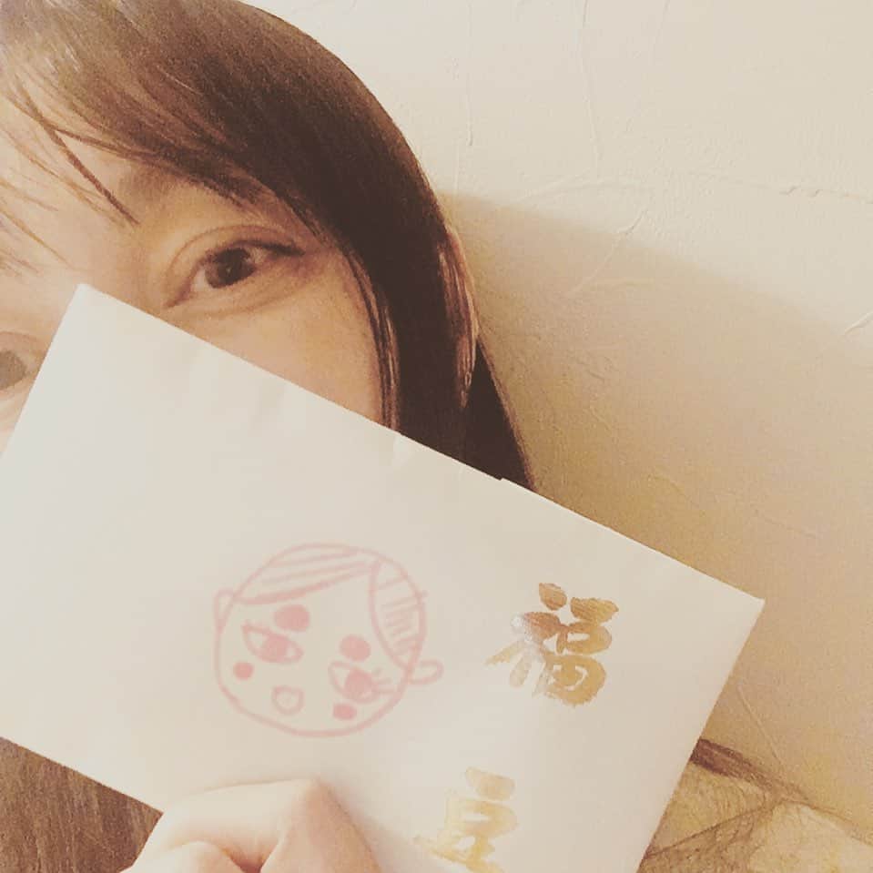 佐伯日菜子さんのインスタグラム写真 - (佐伯日菜子Instagram)「膝にできた #人面瘡 は #中丸シオン さんにもらった #福豆 の #おかめ  でしたー。 #絵心  #どこいった ？ #絵が下手すぎ  #佐伯日菜子  #節分」2月3日 18時50分 - hinakosaeki