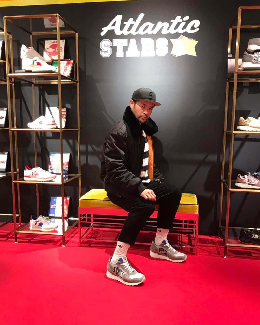 ニッチロー'さんのインスタグラム写真 - (ニッチロー'Instagram)「GINZA SIXで行われているAtlanticSTARS さんのPOP-UP STOREへ👟  一足一足イタリアの職人が手作りで手掛けるスニーカーはまさに大人のスニーカー。  格好つけちゃうよね。  #atlanticstars  #ginzasix  #アトランティックスターズ  #銀座シックス  #スニーカー #スニーカーしか履かない族  #ニッチロー'」2月3日 19時02分 - nicchiro5.1