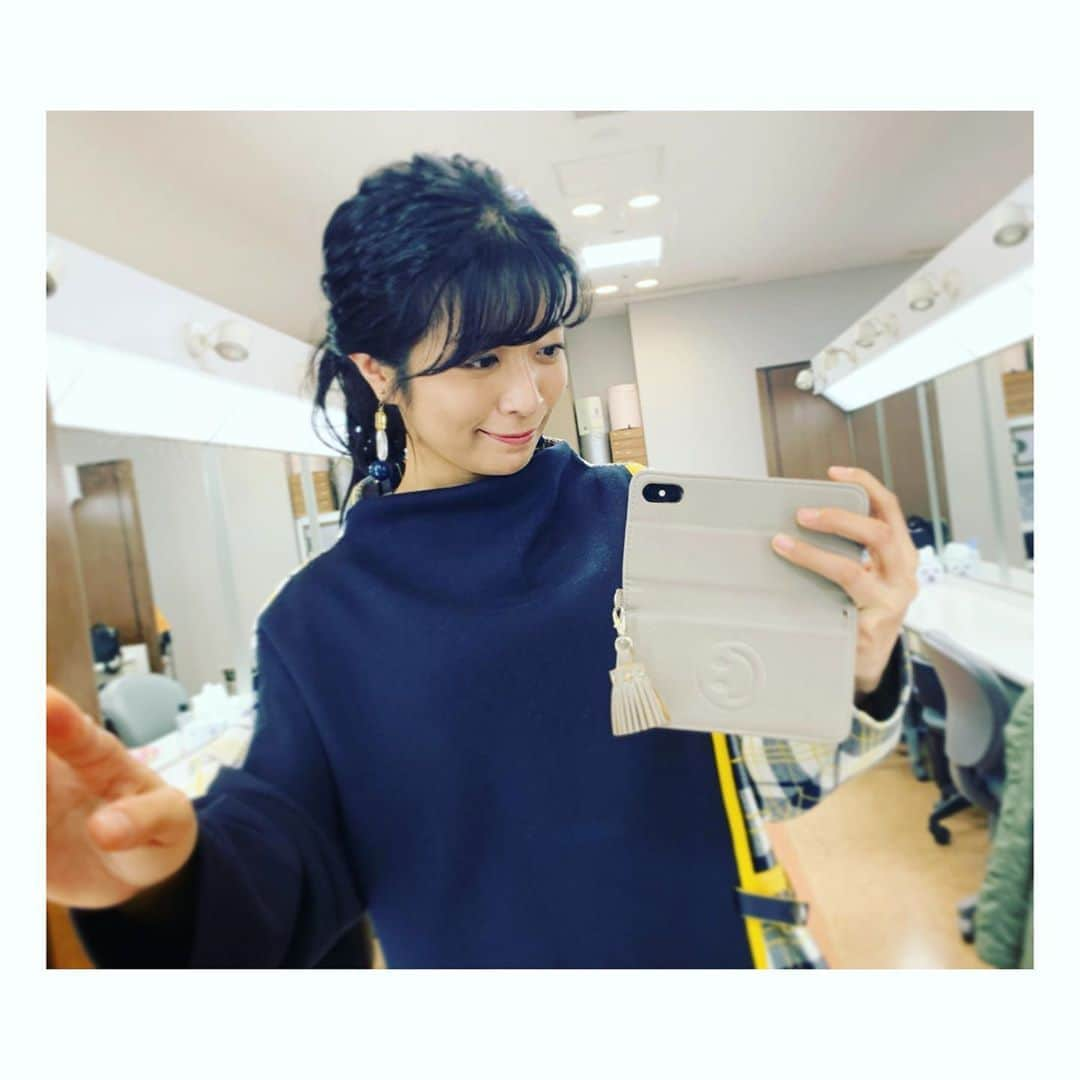 三倉茉奈さんのインスタグラム写真 - (三倉茉奈Instagram)「今日は大阪にて生活笑百科の収録でした！ 昨年後半は舞台など色々あってなかなか参加できず、久しぶりの笑百科。相変わらずゆるくて楽しい地元の大阪のノリにホッ。楽しく過ごしました✨ 今日は節分！ 豆まきして、恵方巻き食べなきゃ！ みんな節分しましたー？ #今年の恵方は西南西 #節分 #大好きな季節行事」2月3日 19時49分 - mana_mikura_official