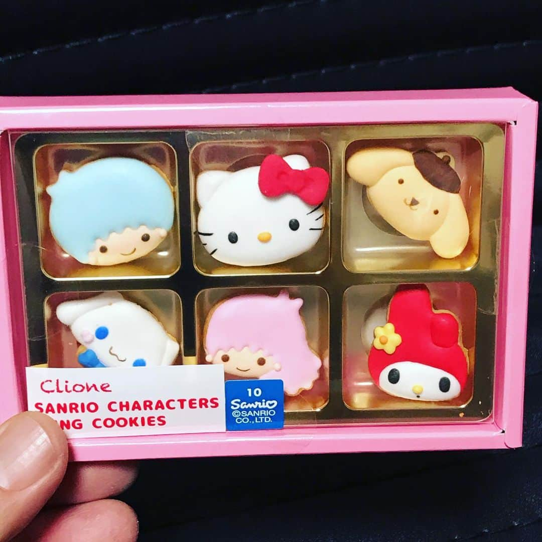 ハチミツ二郎さんのインスタグラム写真 - (ハチミツ二郎Instagram)「可愛らしいじゃねぇか。  #sanrio  #cookies」2月3日 20時12分 - jirohachimitsu