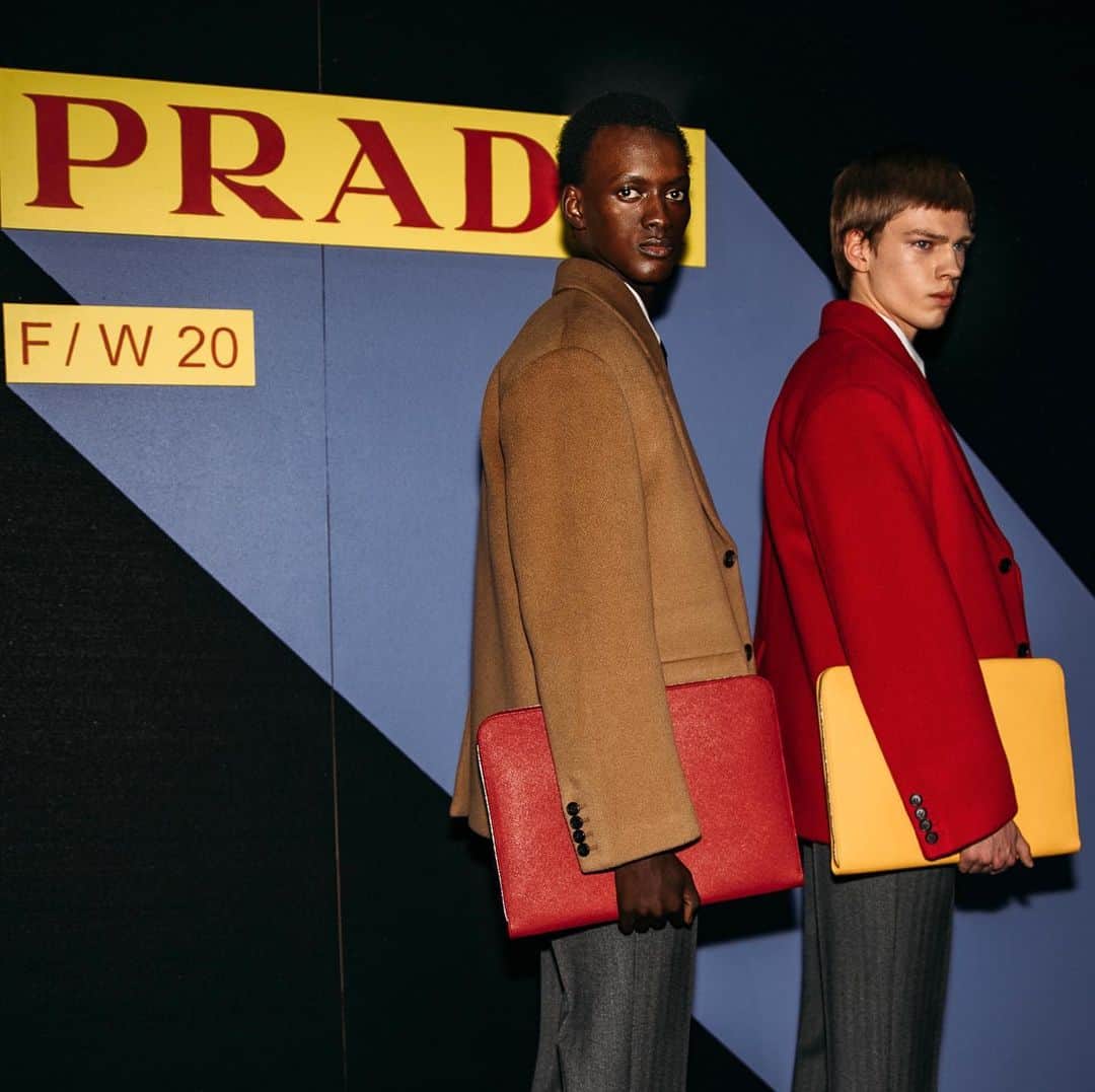 STYLE DU MONDEのインスタグラム：「#prada for @voguerunway」