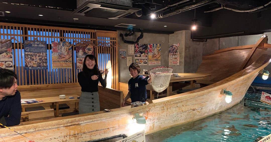 中川愛海さんのインスタグラム写真 - (中川愛海Instagram)「舞台見た後は昼から目黒飲み！目黒は昼から空いてる店たくさん！ 初めてざうおに行きました！ 釣り楽しかったー ただ釣れた魚は買わなきゃだから釣れすぎ注意！笑 鯛を2匹も釣り大誤算w また行きたい！ @ami_nakagawa_  @ami_nakagawa_amyuran  #中川愛海 #一日一回カンパイ #ざうお  @zauo_meguro」2月3日 20時22分 - ami_nakagawa_
