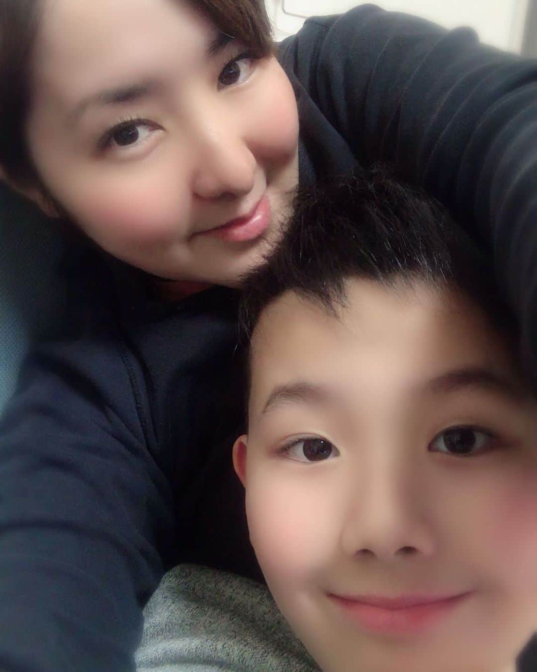 希良梨のインスタグラム：「Love my boy 💋THX GoD  #love #myboy #family #taiwan #japan #like4like #followforfollow #follow4follow #instagood #selfie #子育て#日記 #kirari #希良梨 #令和」