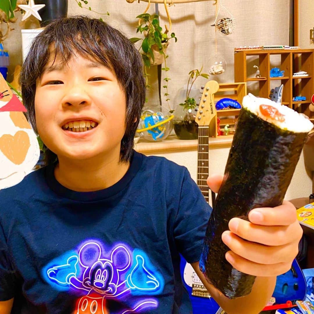 のインスタグラム：「恵方巻き食べた⁉️ #節分 #恵方巻き #がっちゃん #がっちゃんねる」